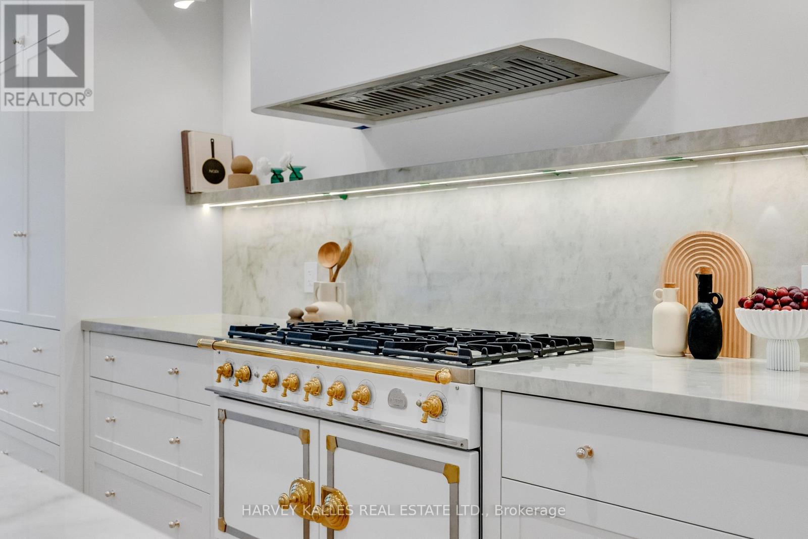 101 BRIAR HILL AVENUE