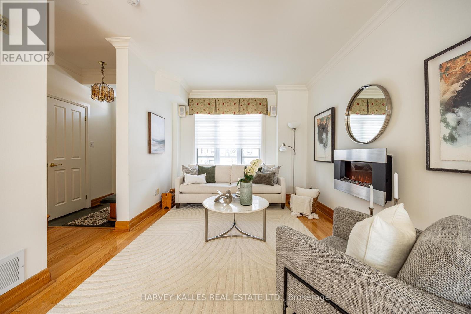 51 SHAFTESBURY AVENUE