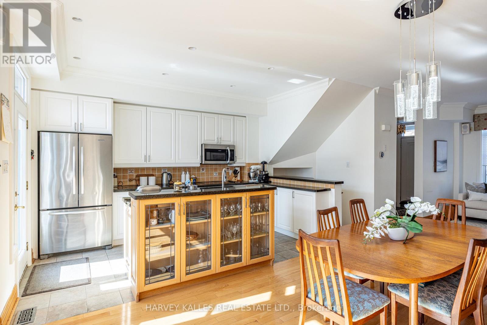 51 SHAFTESBURY AVENUE