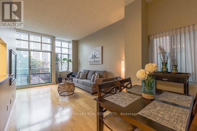 302 - 1901 YONGE STREET