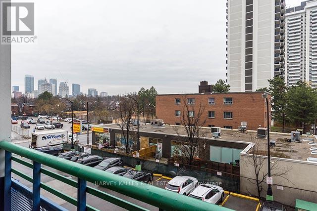 302 - 1901 YONGE STREET