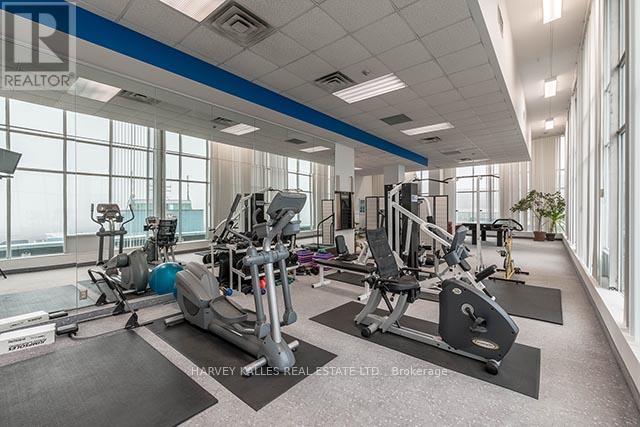 302 - 1901 YONGE STREET