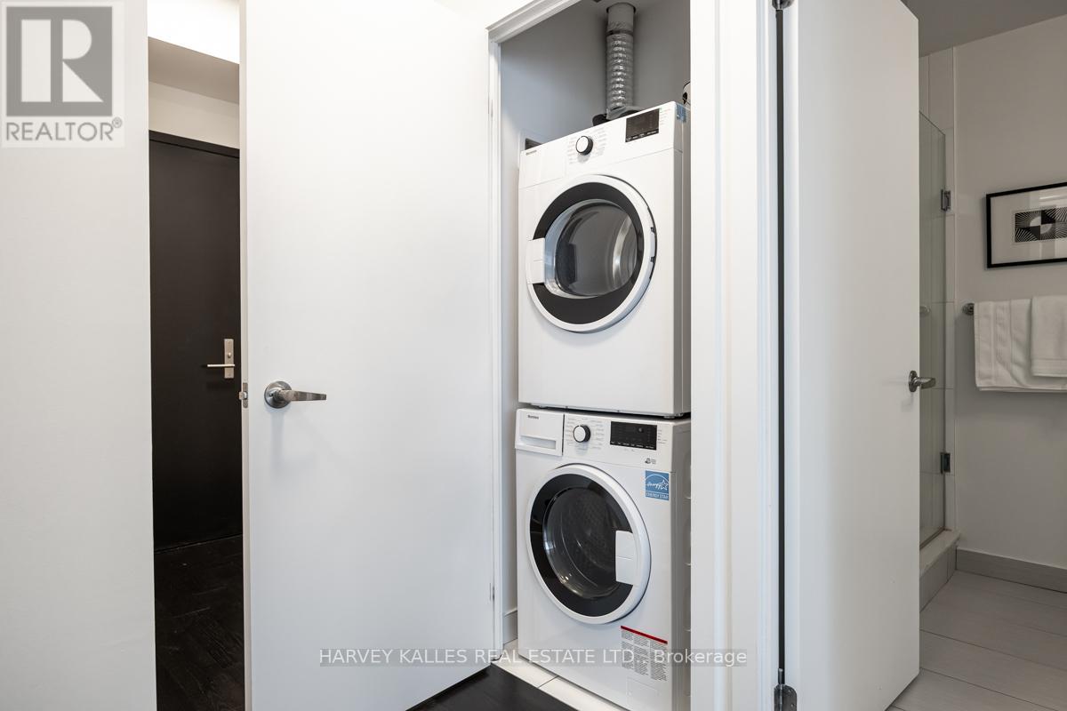 3104 - 955 BAY STREET