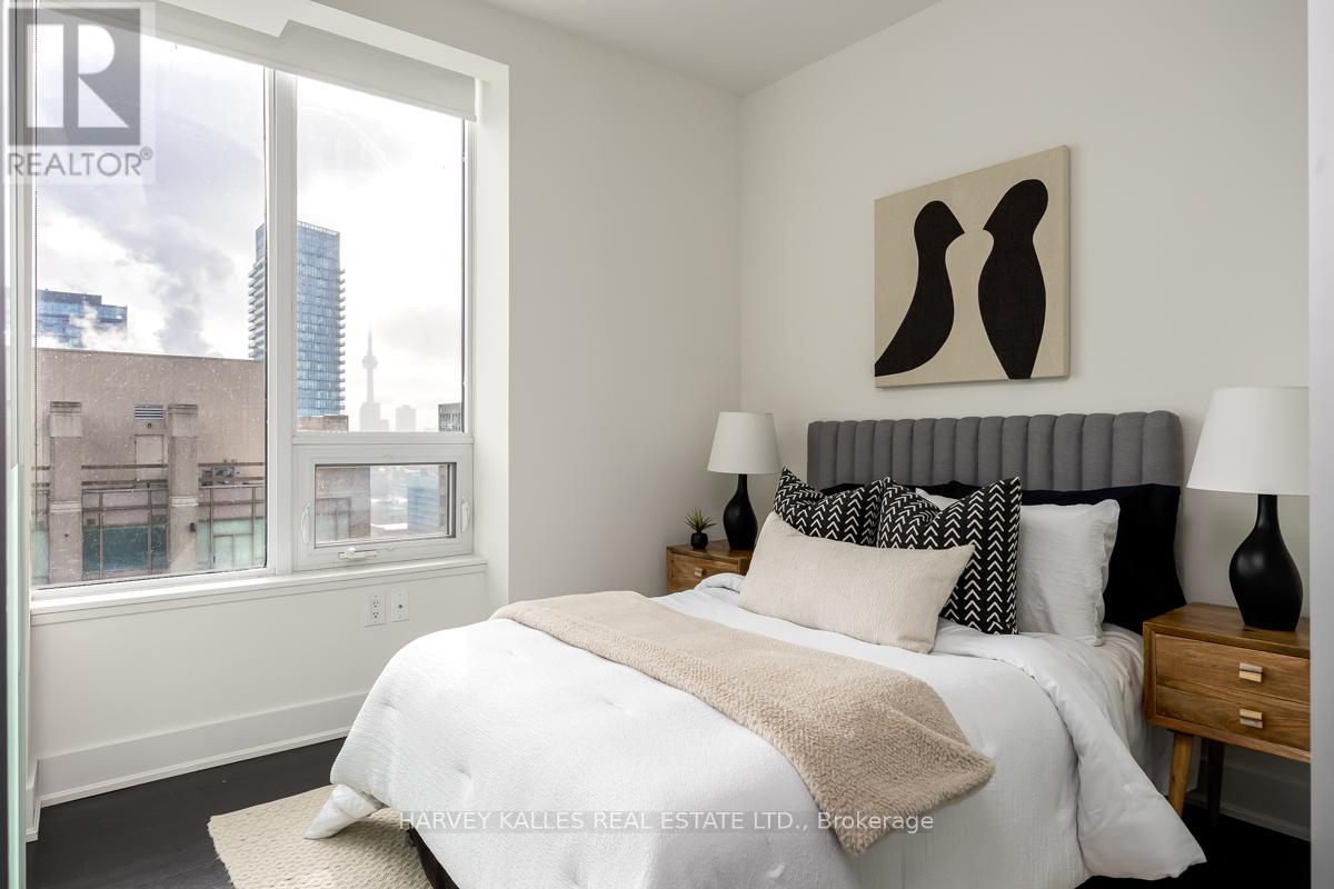 3104 - 955 BAY STREET