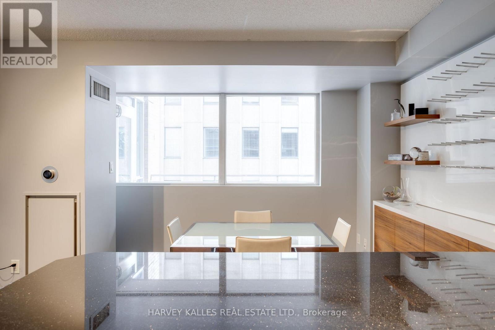 703 - 80 CUMBERLAND STREET