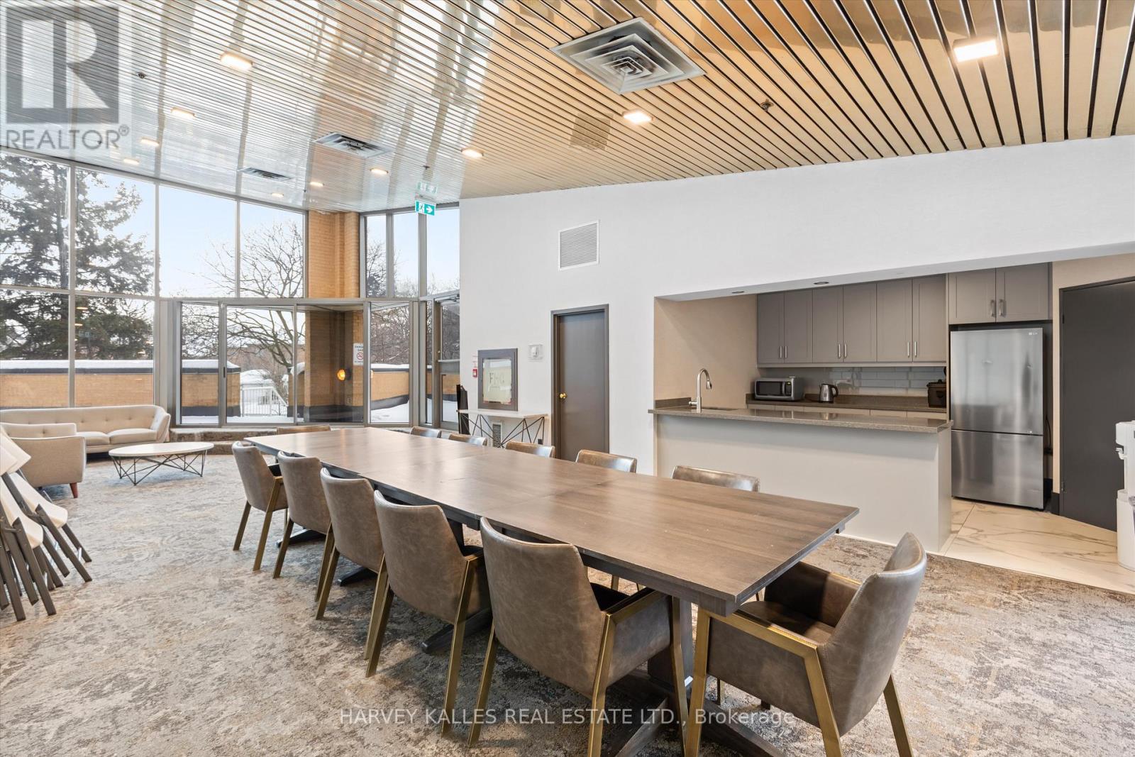 1205 - 131 BEECROFT ROAD