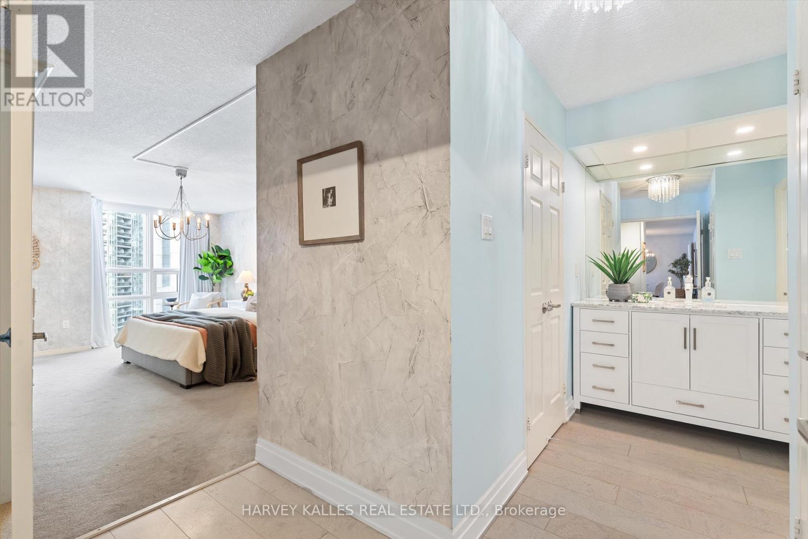 1205 - 131 BEECROFT ROAD