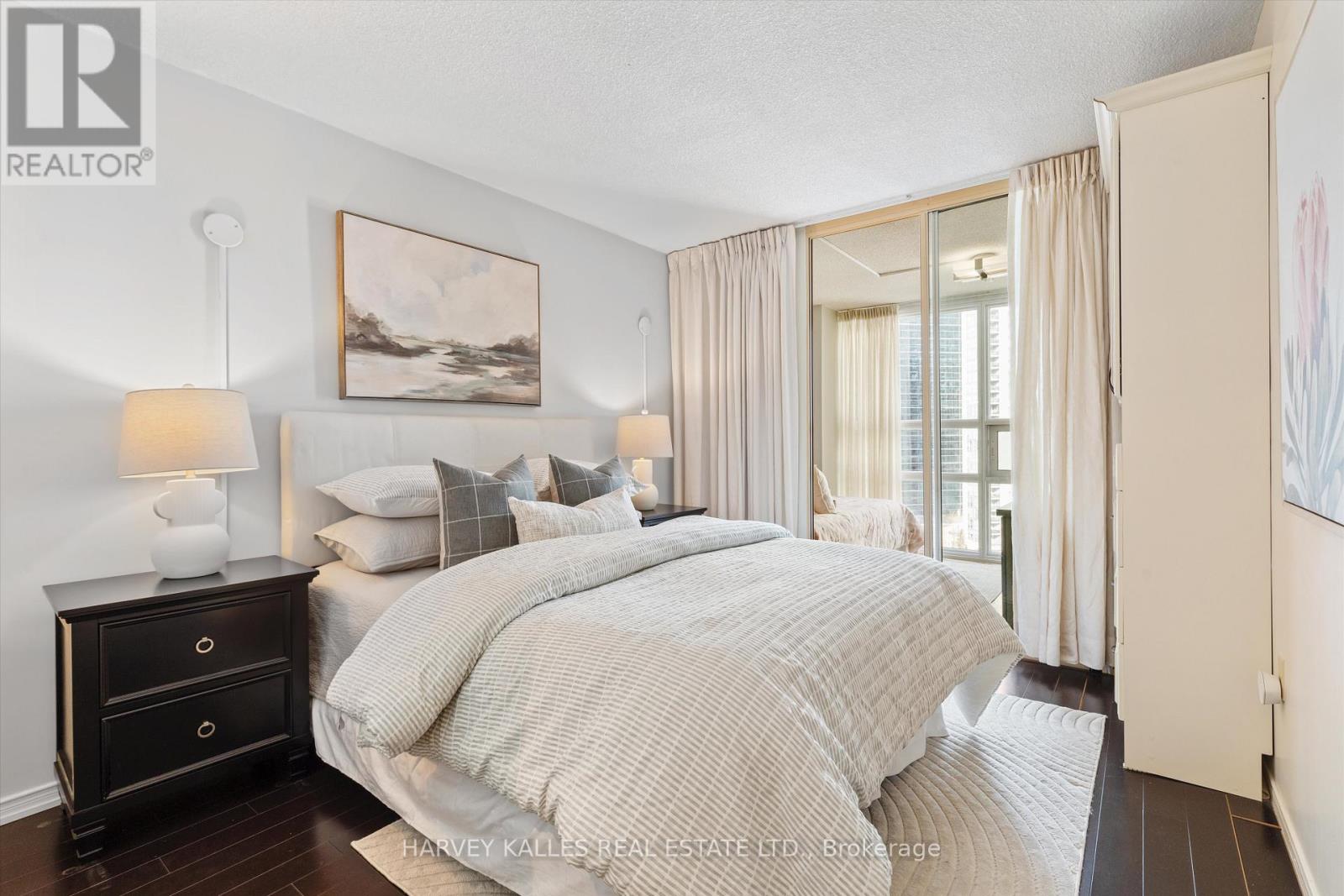 1205 - 131 BEECROFT ROAD