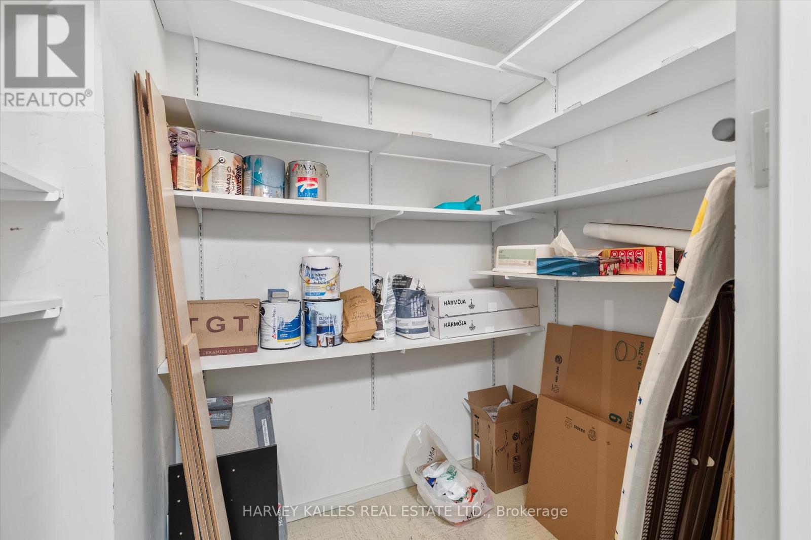 1205 - 131 BEECROFT ROAD