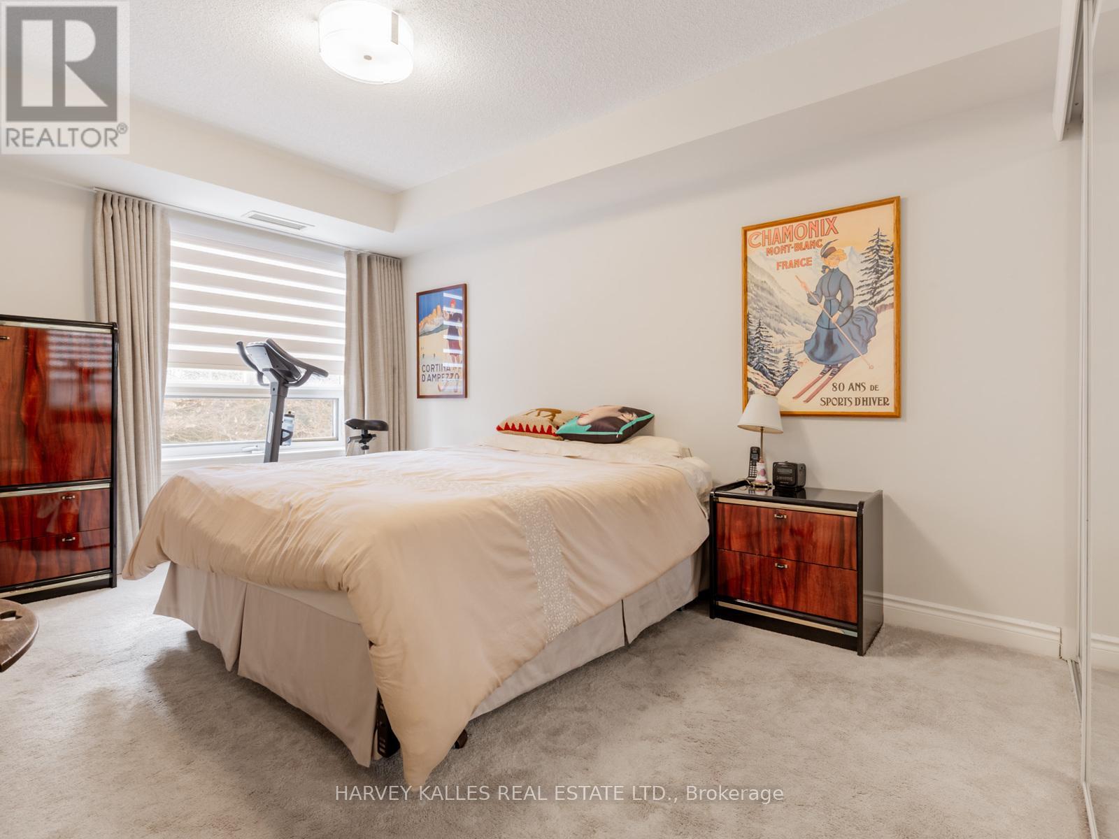 402 - 12 REAN DRIVE