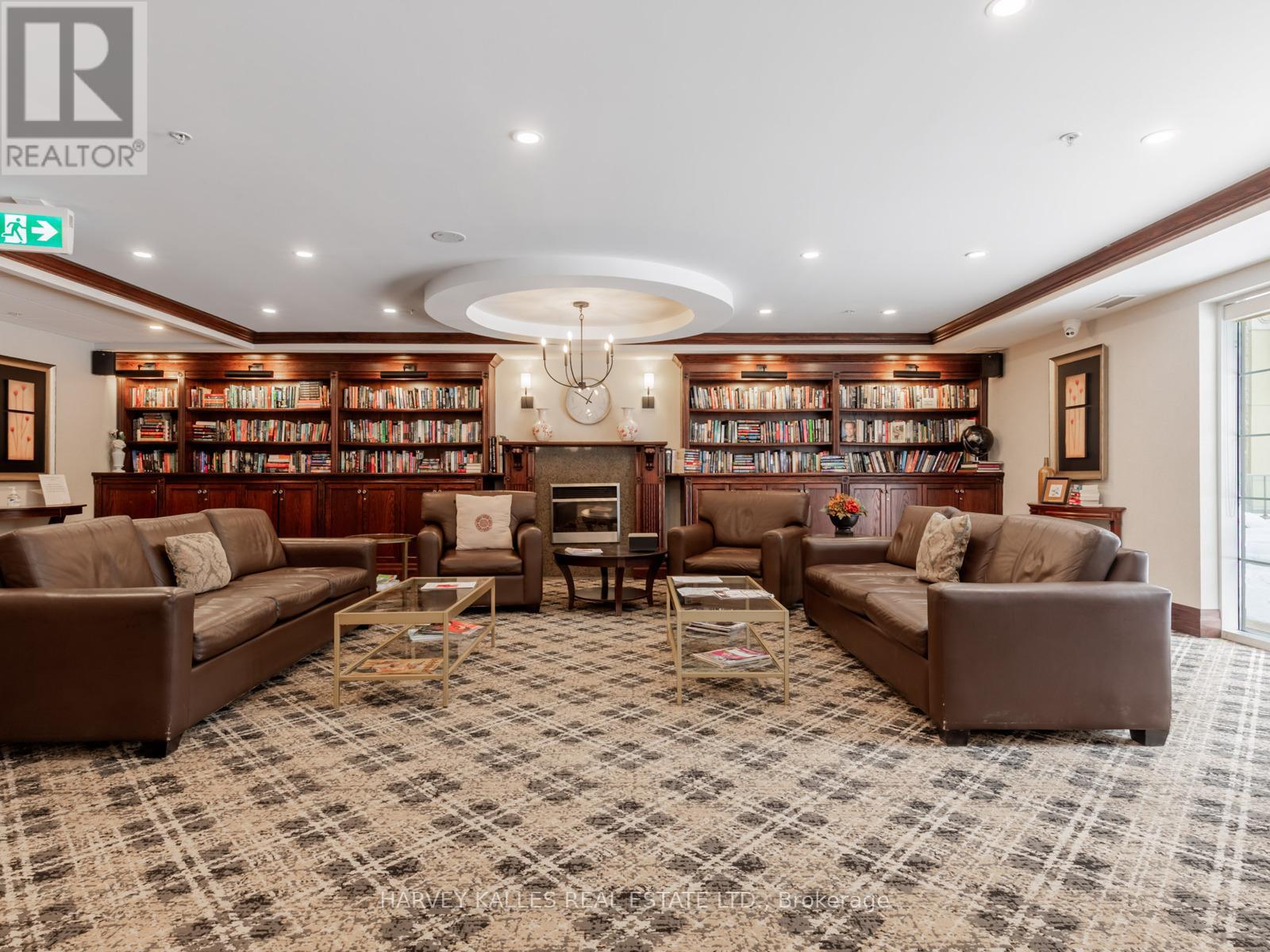 402 - 12 REAN DRIVE