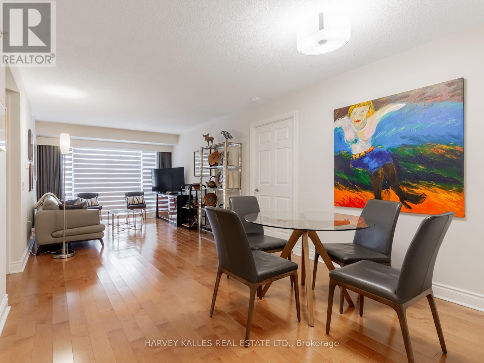 402 - 12 REAN DRIVE