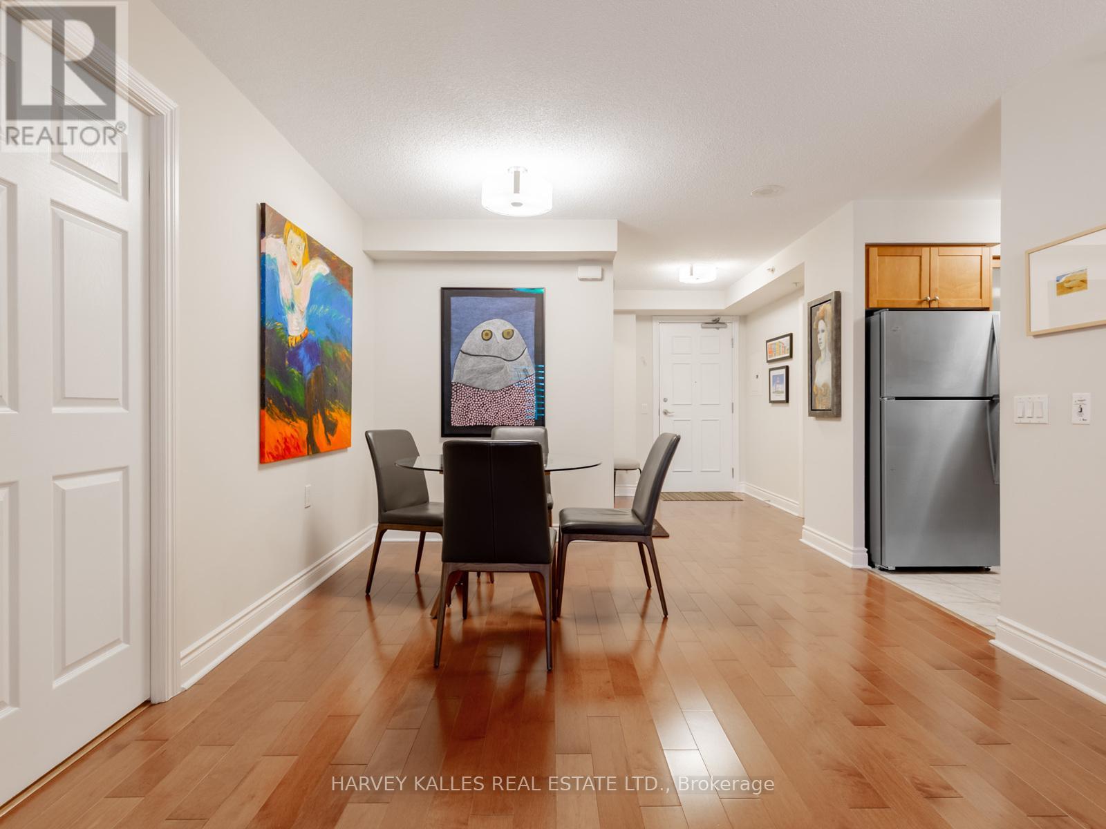 402 - 12 REAN DRIVE