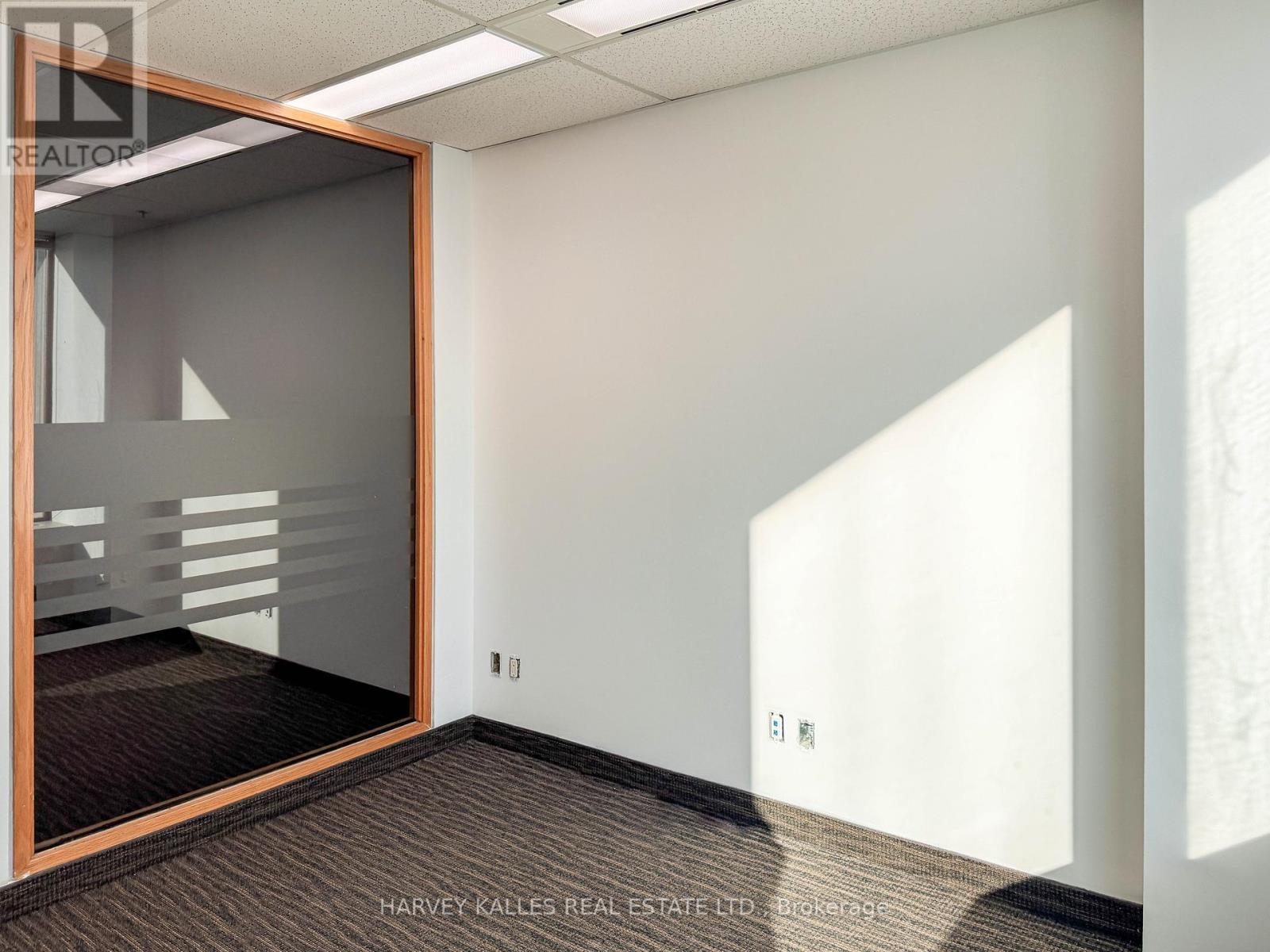 303 - 45 SHEPPARD AVENUE E