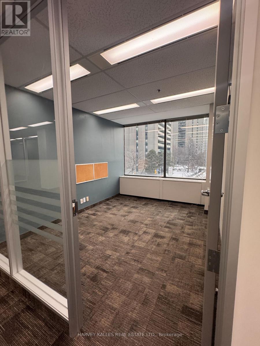 301 - 45 SHEPPARD AVENUE E