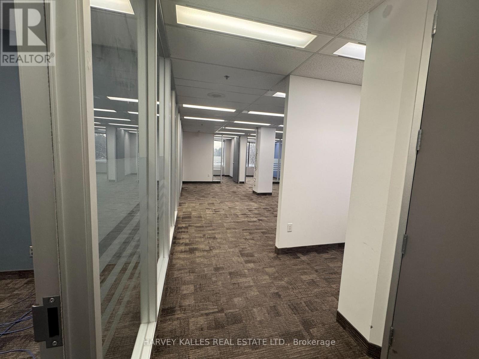 301 - 45 SHEPPARD AVENUE E