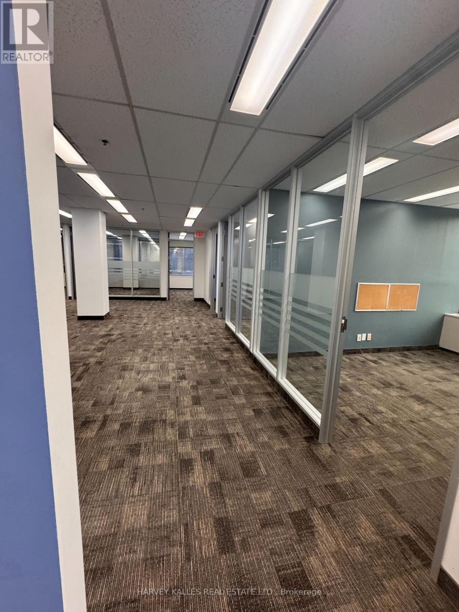 301 - 45 SHEPPARD AVENUE E