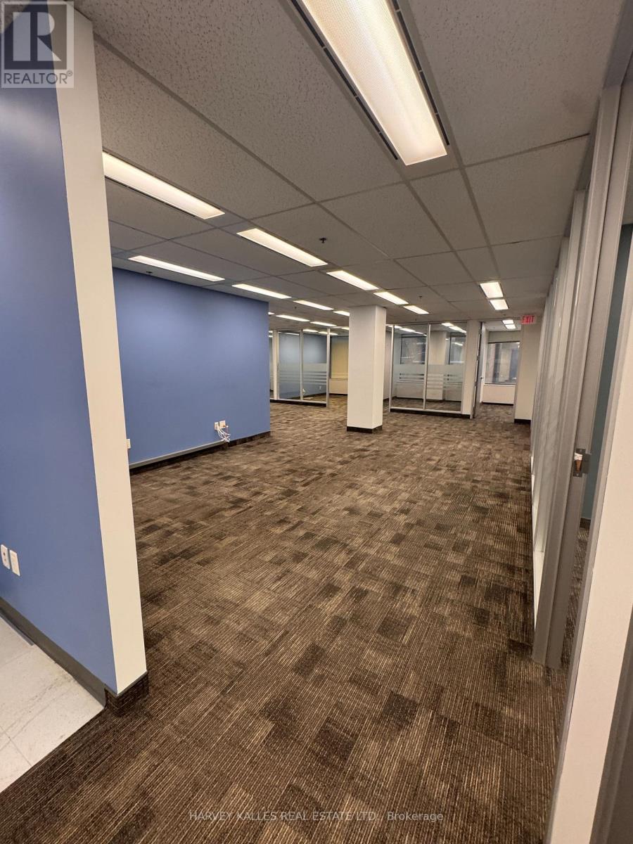 301 - 45 SHEPPARD AVENUE E