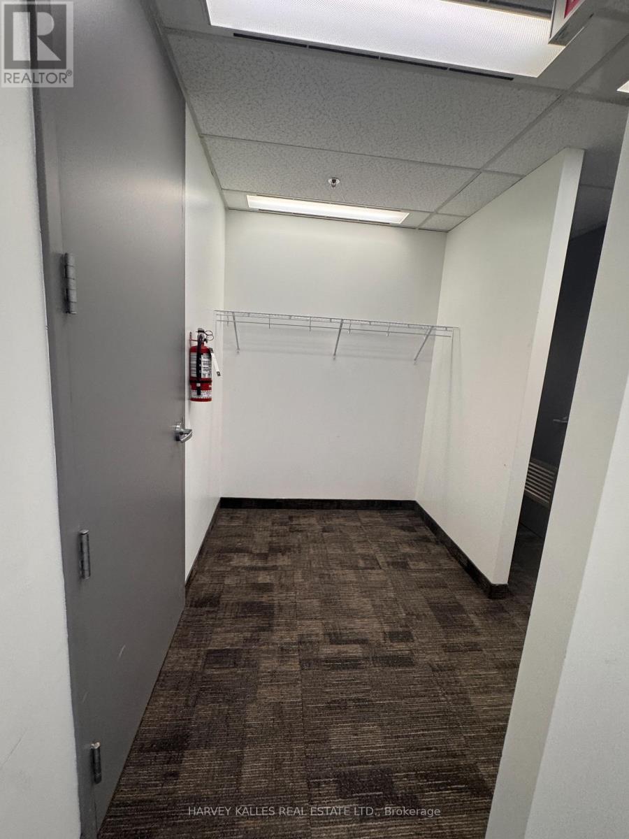 301 - 45 SHEPPARD AVENUE E