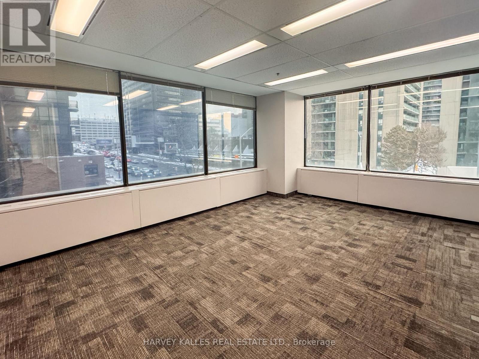 301 - 45 SHEPPARD AVENUE E