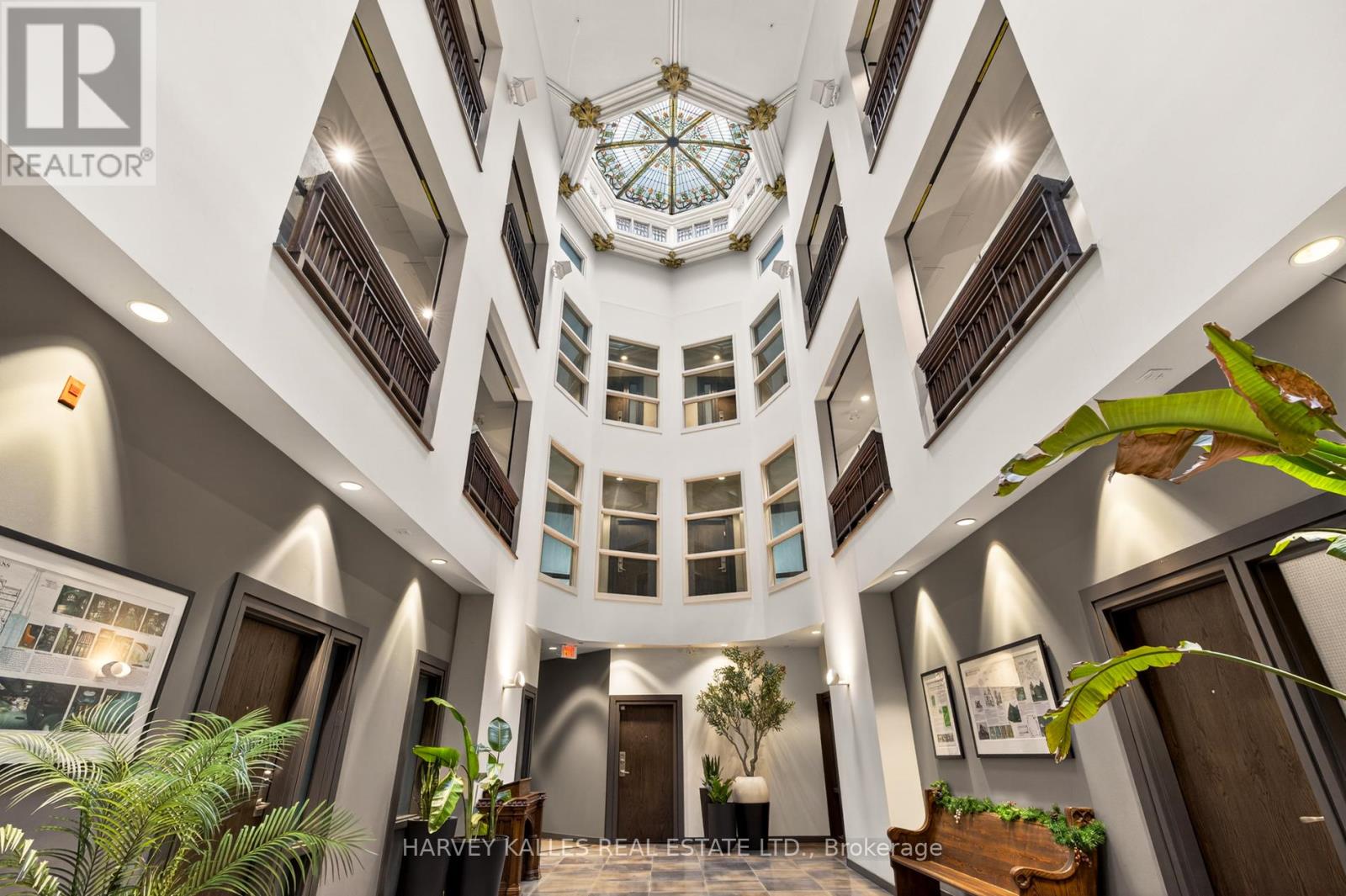 306 - 701 DOVERCOURT ROAD