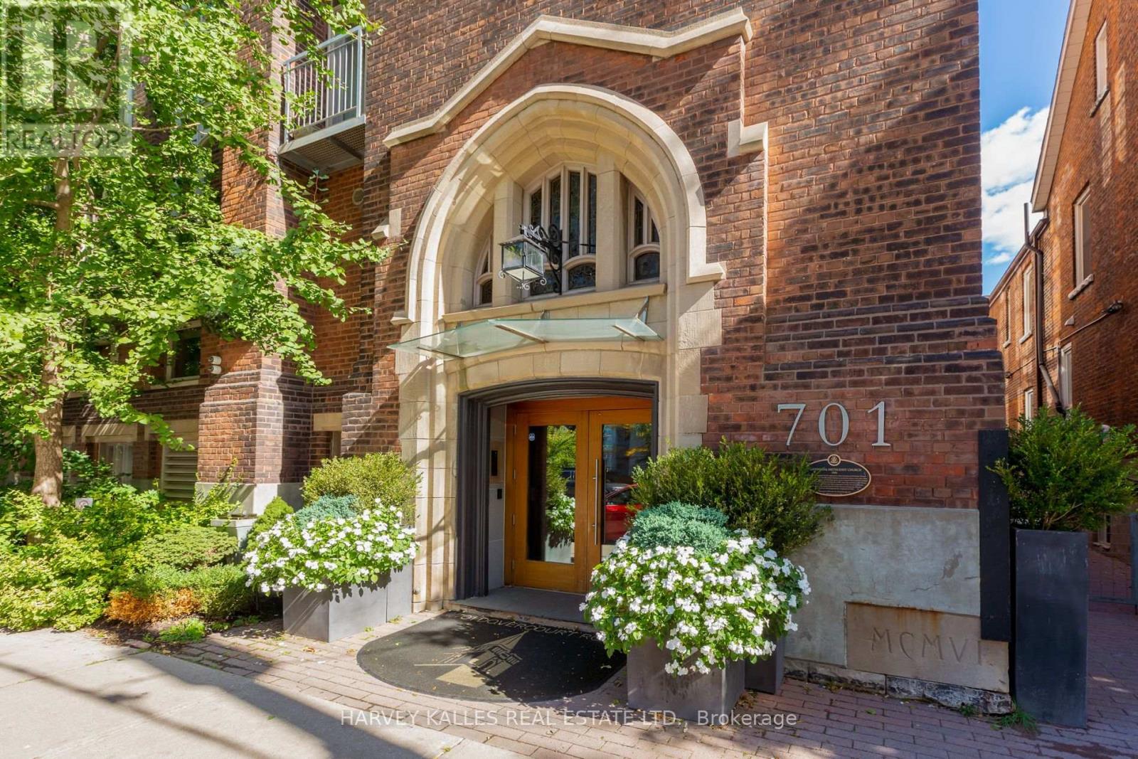 306 - 701 DOVERCOURT ROAD