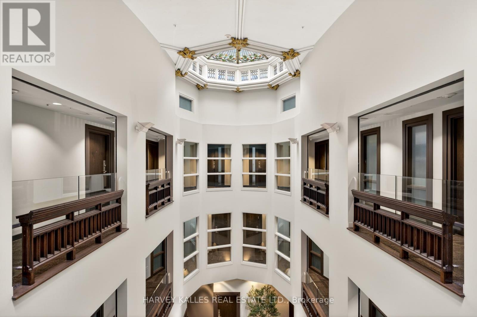 306 - 701 DOVERCOURT ROAD