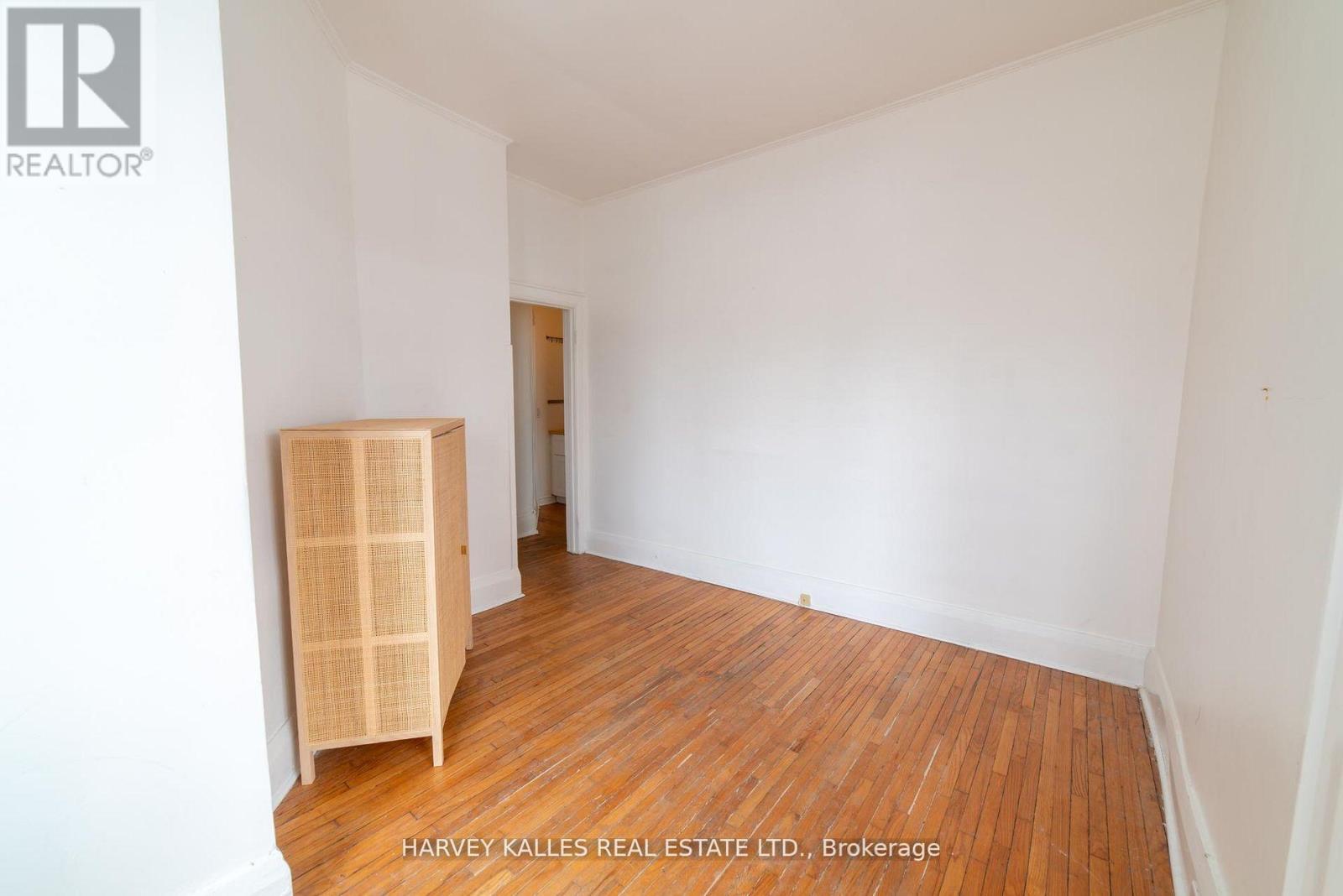 100 - 678 HURON STREET