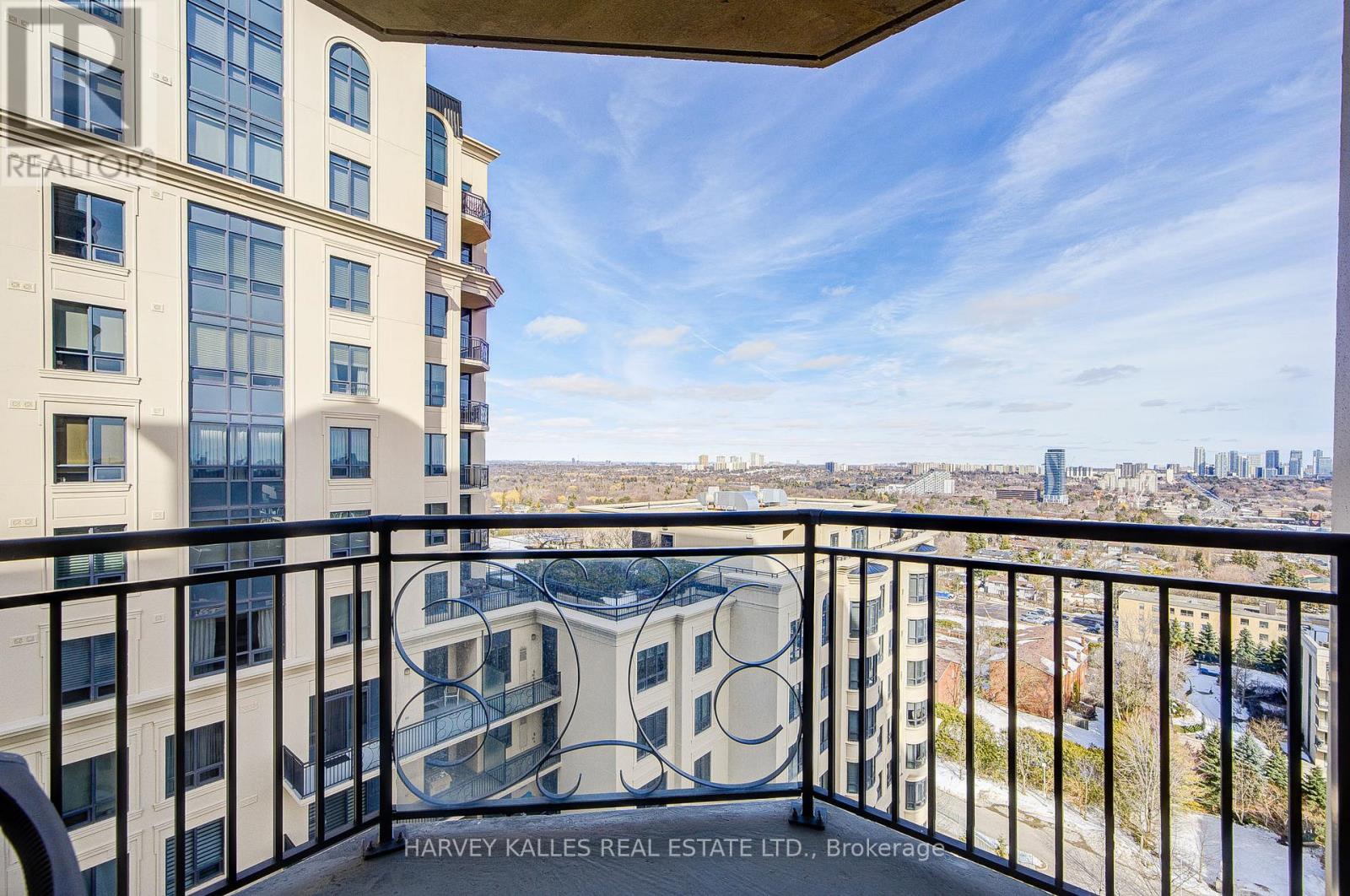 1602B - 660 SHEPPARD AVENUE E