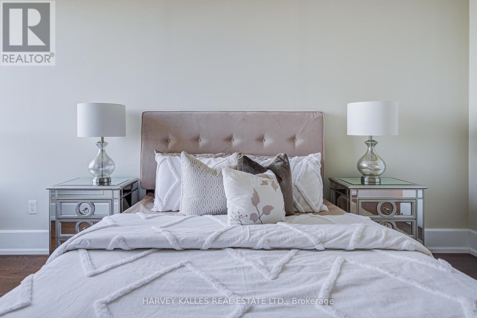 1602B - 660 SHEPPARD AVENUE E