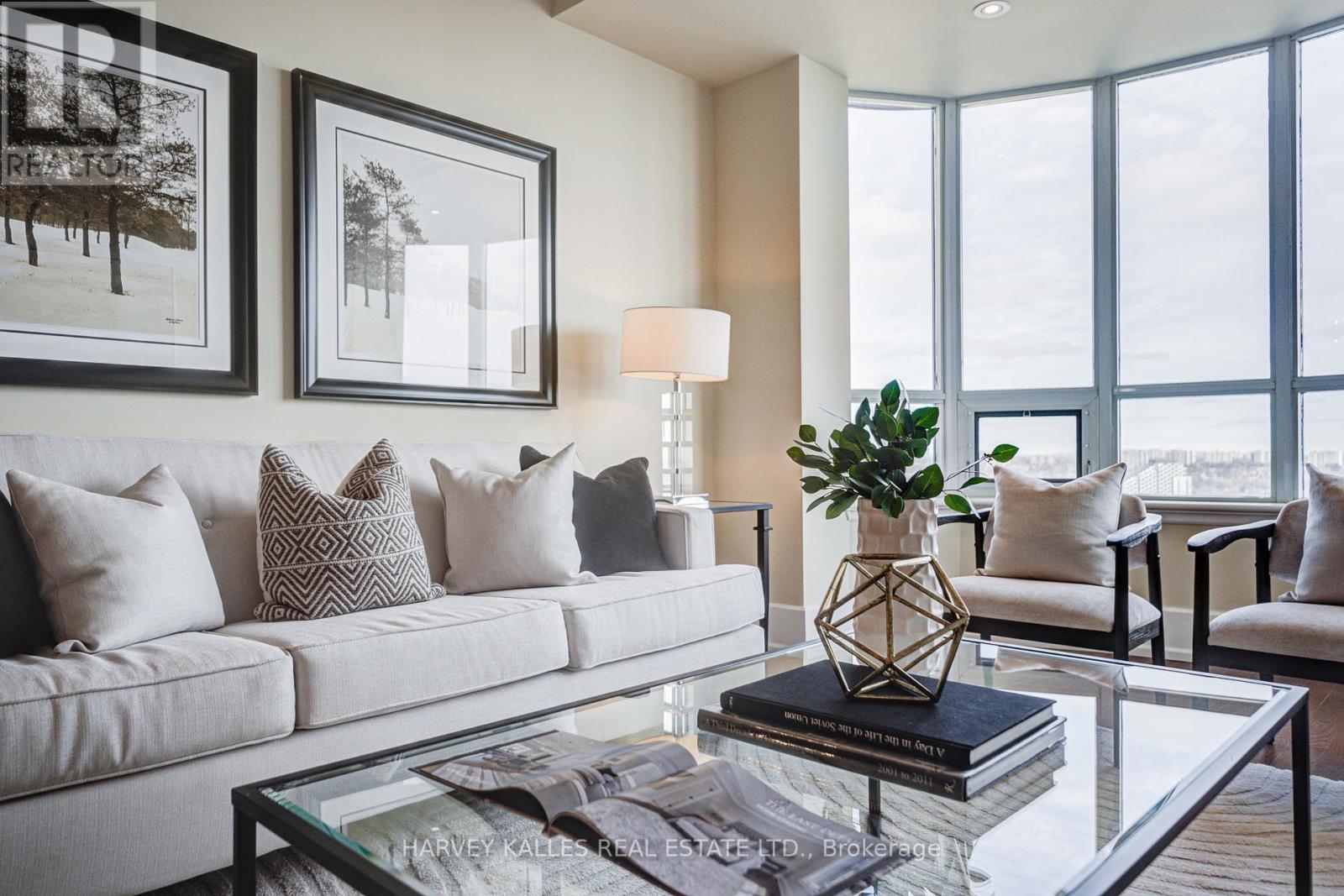 1602B - 660 SHEPPARD AVENUE E