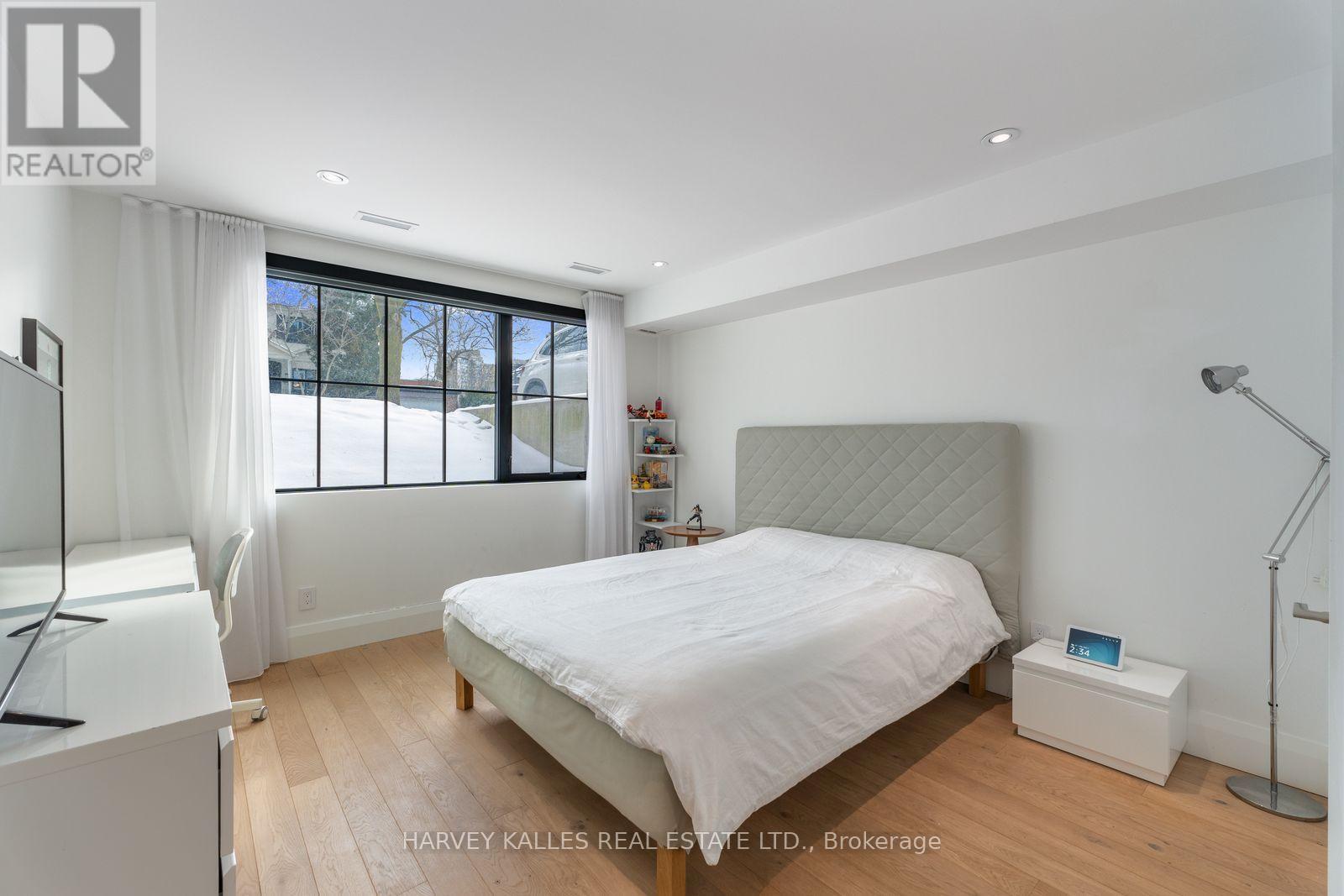 B - 34 COULSON AVENUE