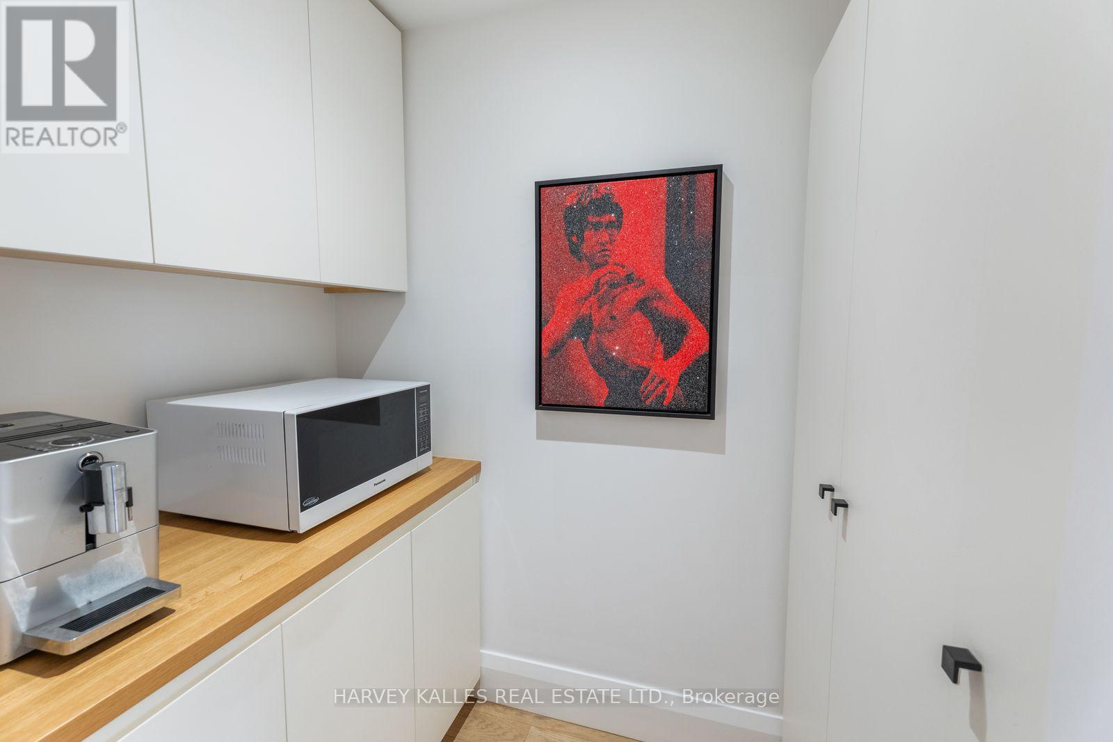 B - 34 COULSON AVENUE