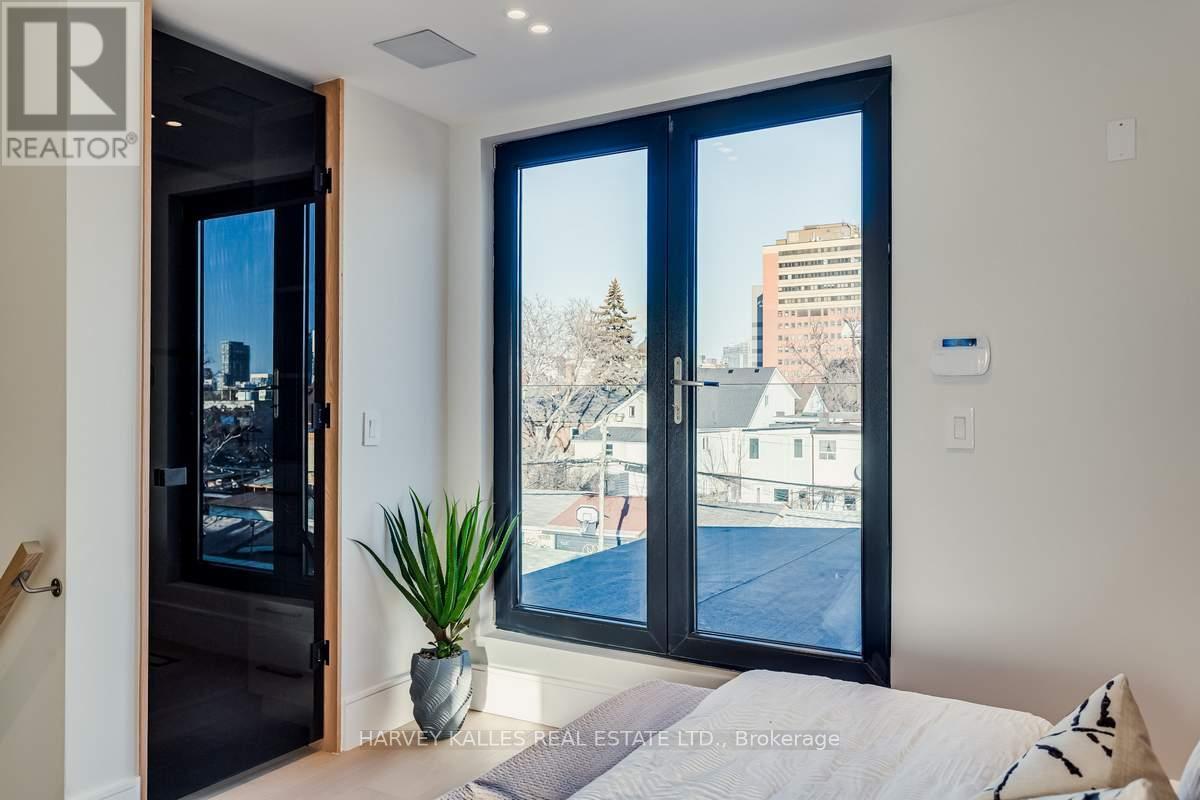 179 PALMERSTON AVENUE