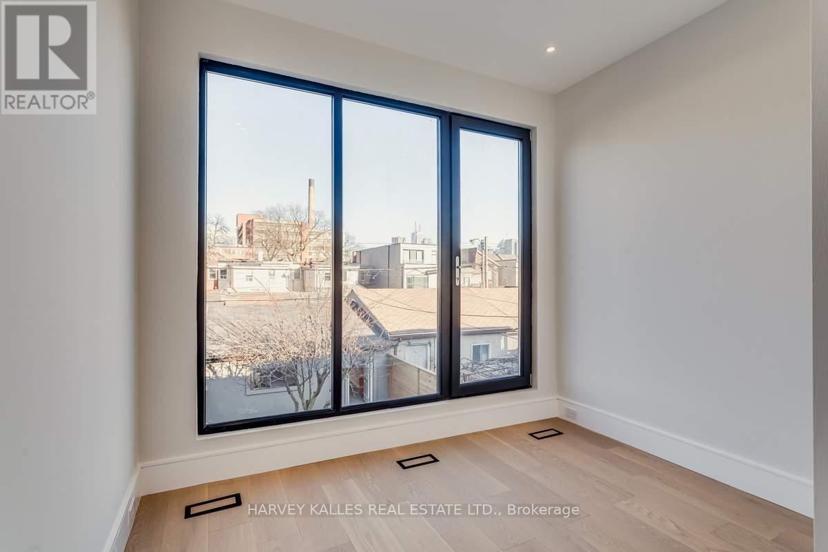 179 PALMERSTON AVENUE