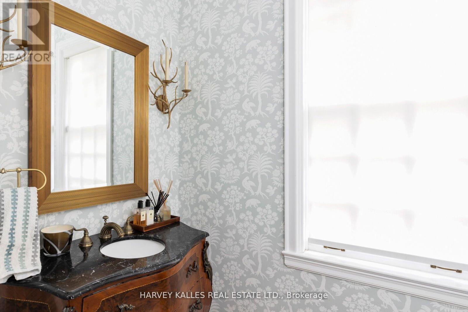 470 RUSSELL HILL ROAD