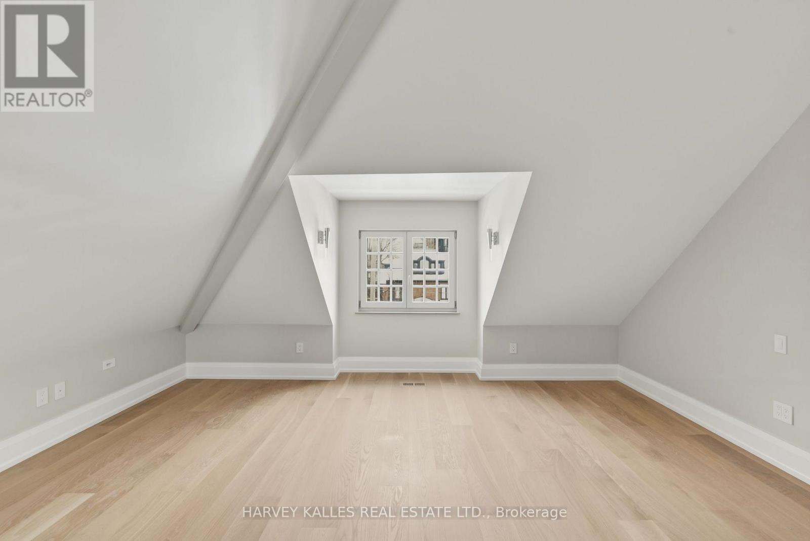 94B ADMIRAL ROAD