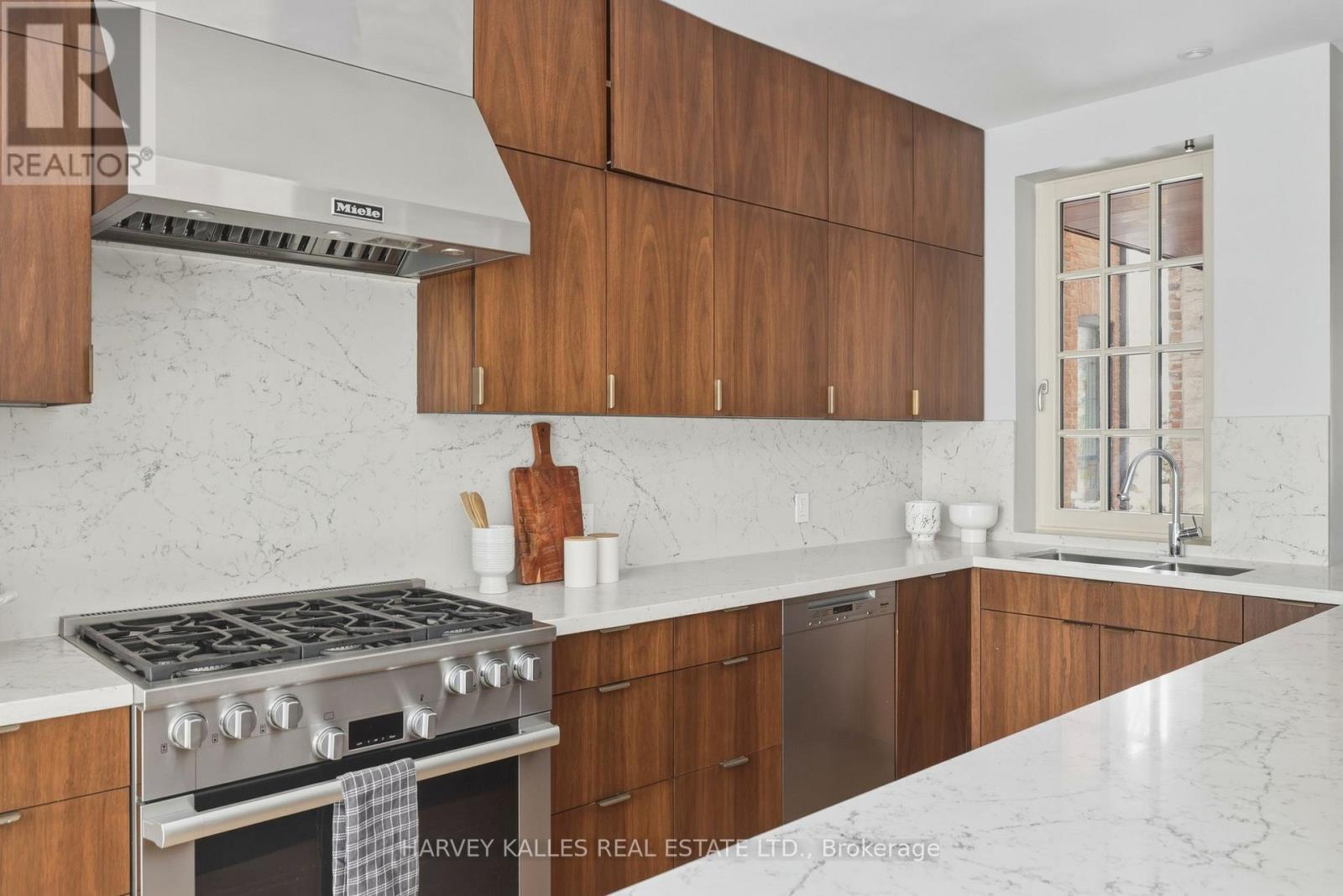 94B ADMIRAL ROAD