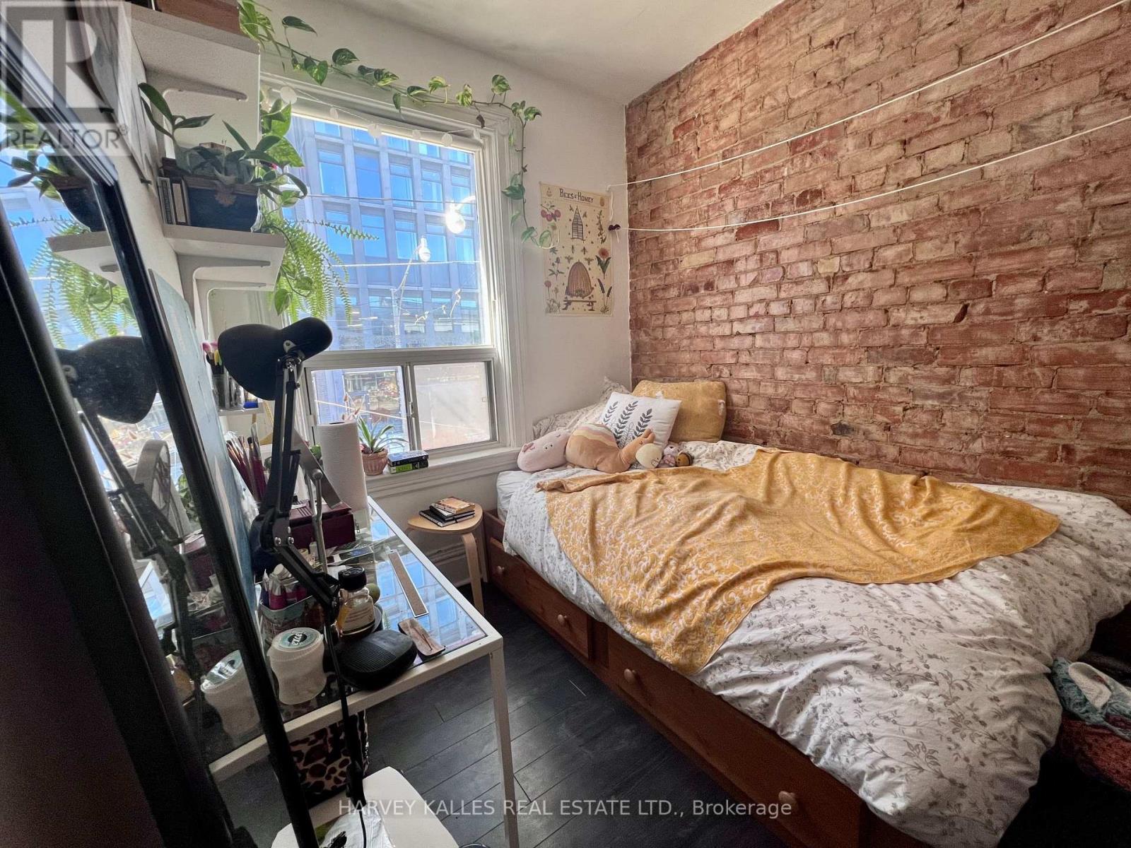 2ND FLOOR - 791 BATHURST STREET