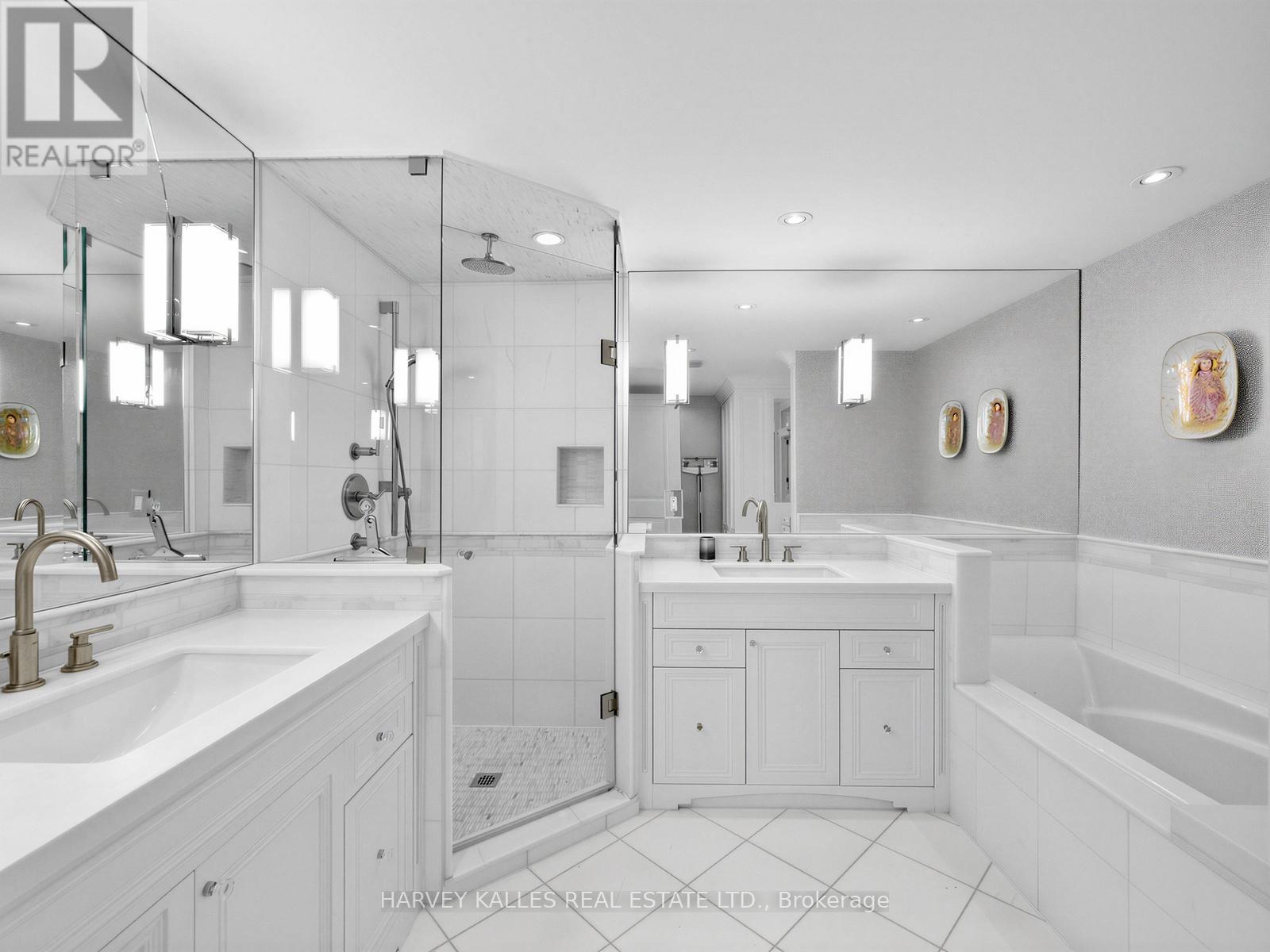 1201 - 500 AVENUE ROAD