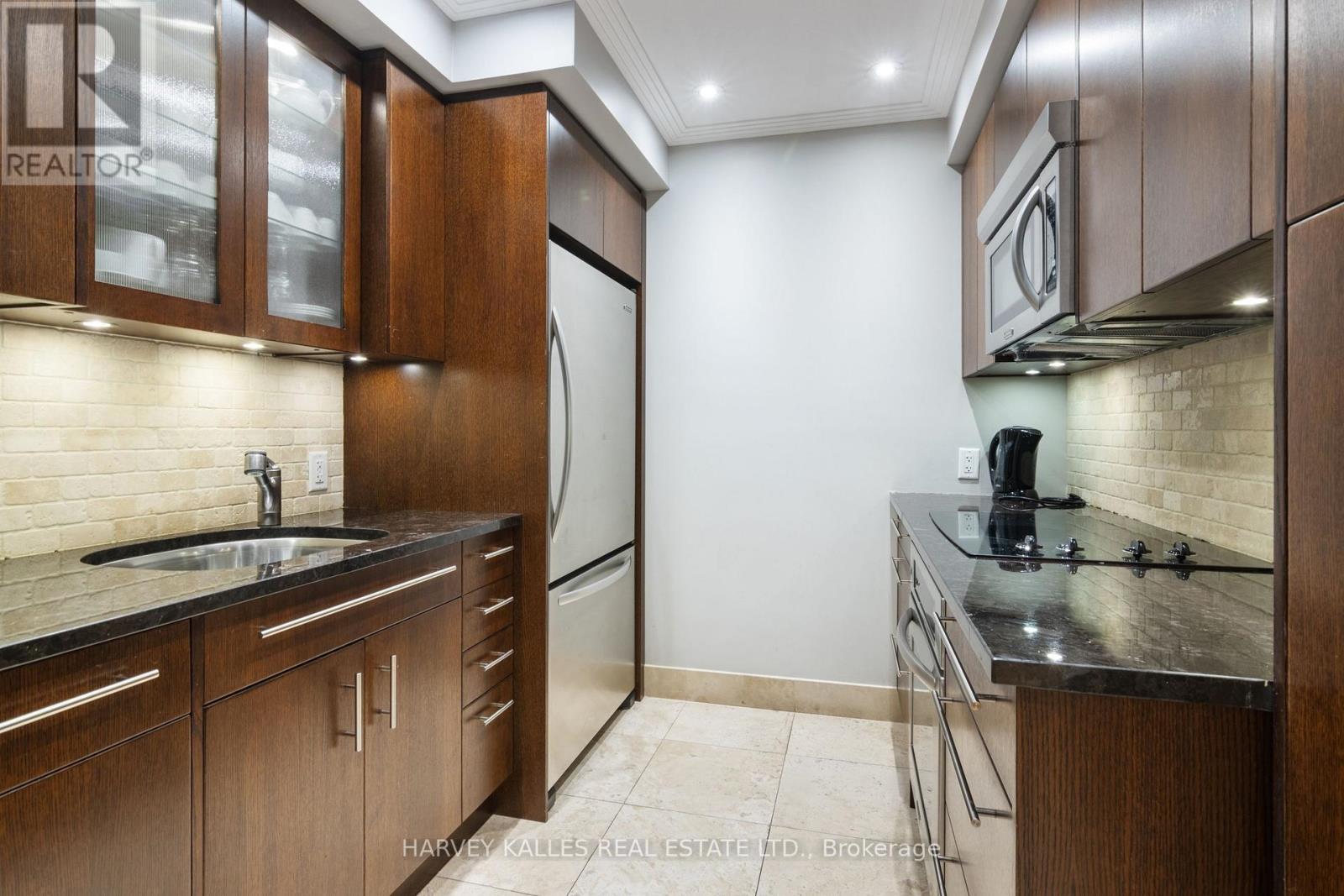 1201 - 500 AVENUE ROAD