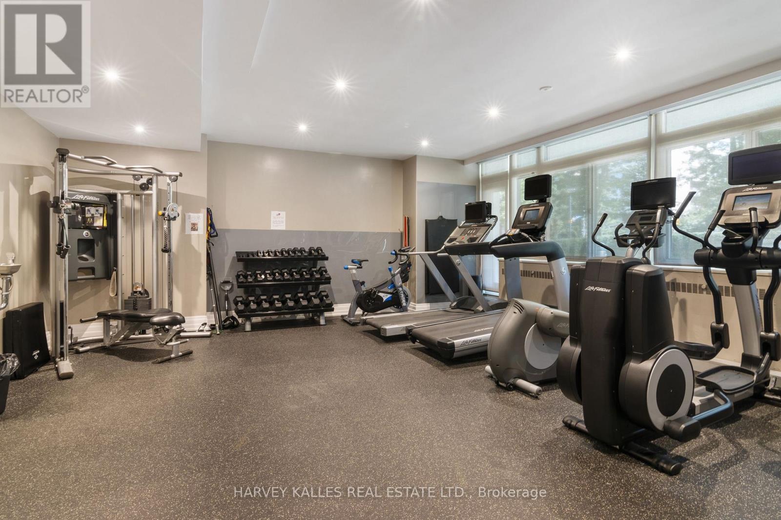 1201 - 500 AVENUE ROAD