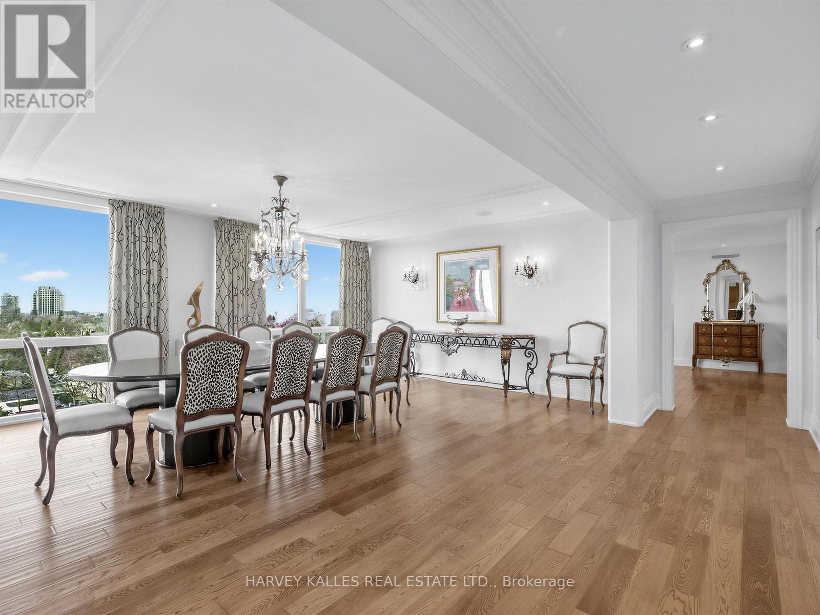 1201 - 500 AVENUE ROAD