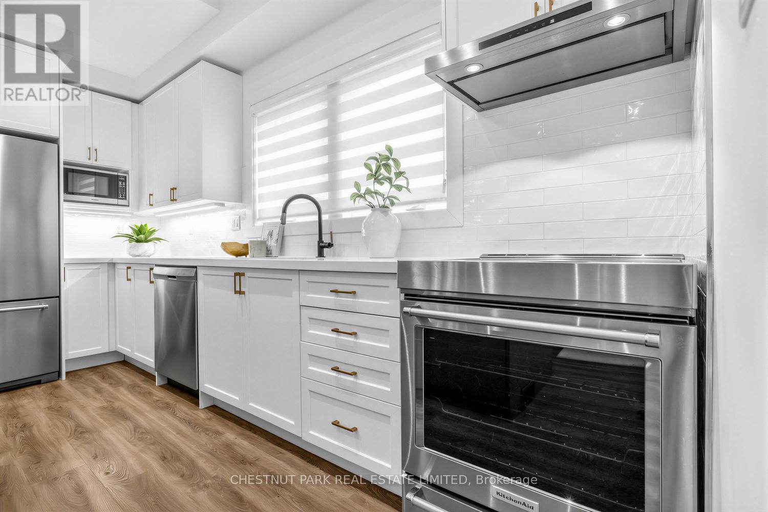 736 GLENCAIRN AVENUE