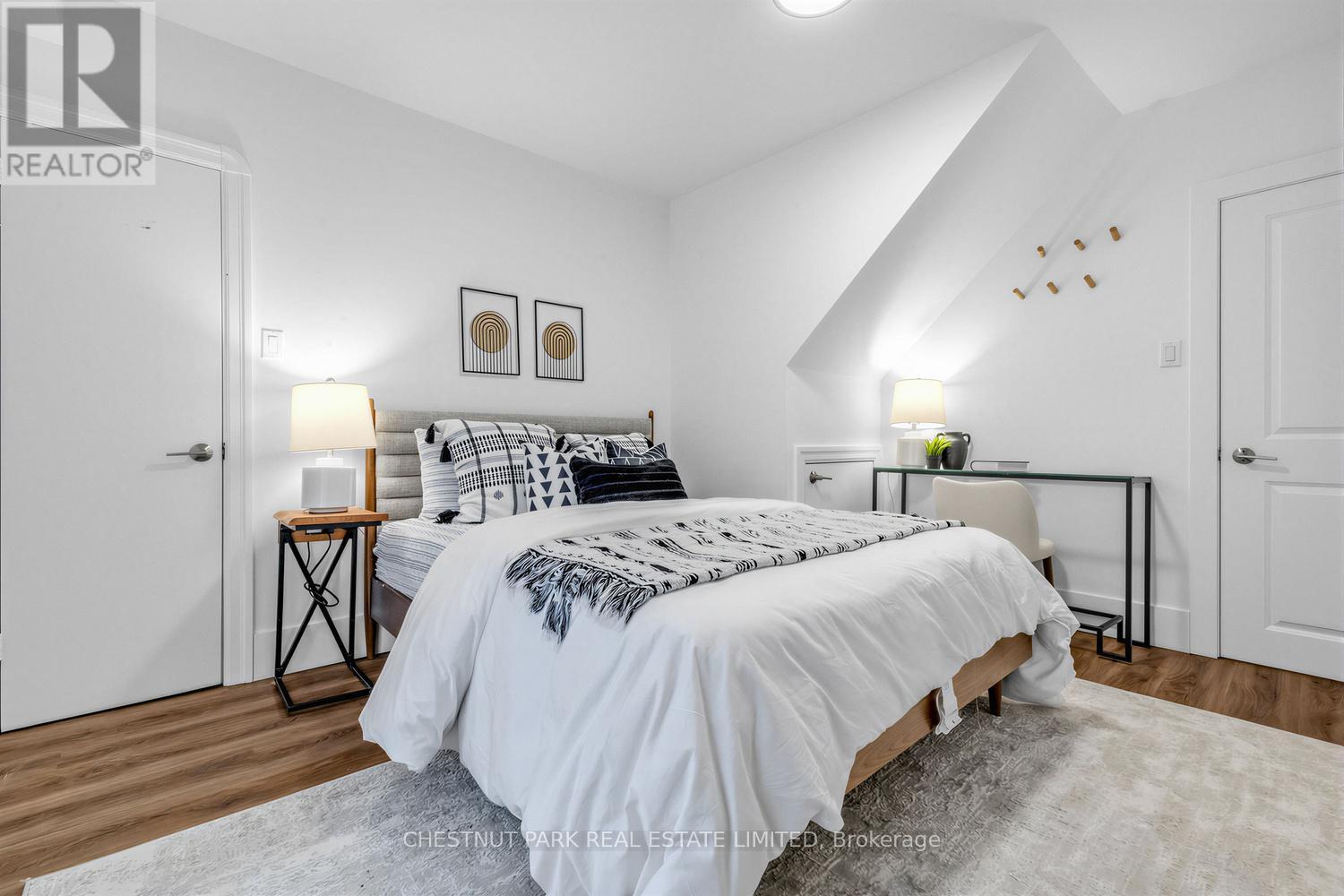 736 GLENCAIRN AVENUE