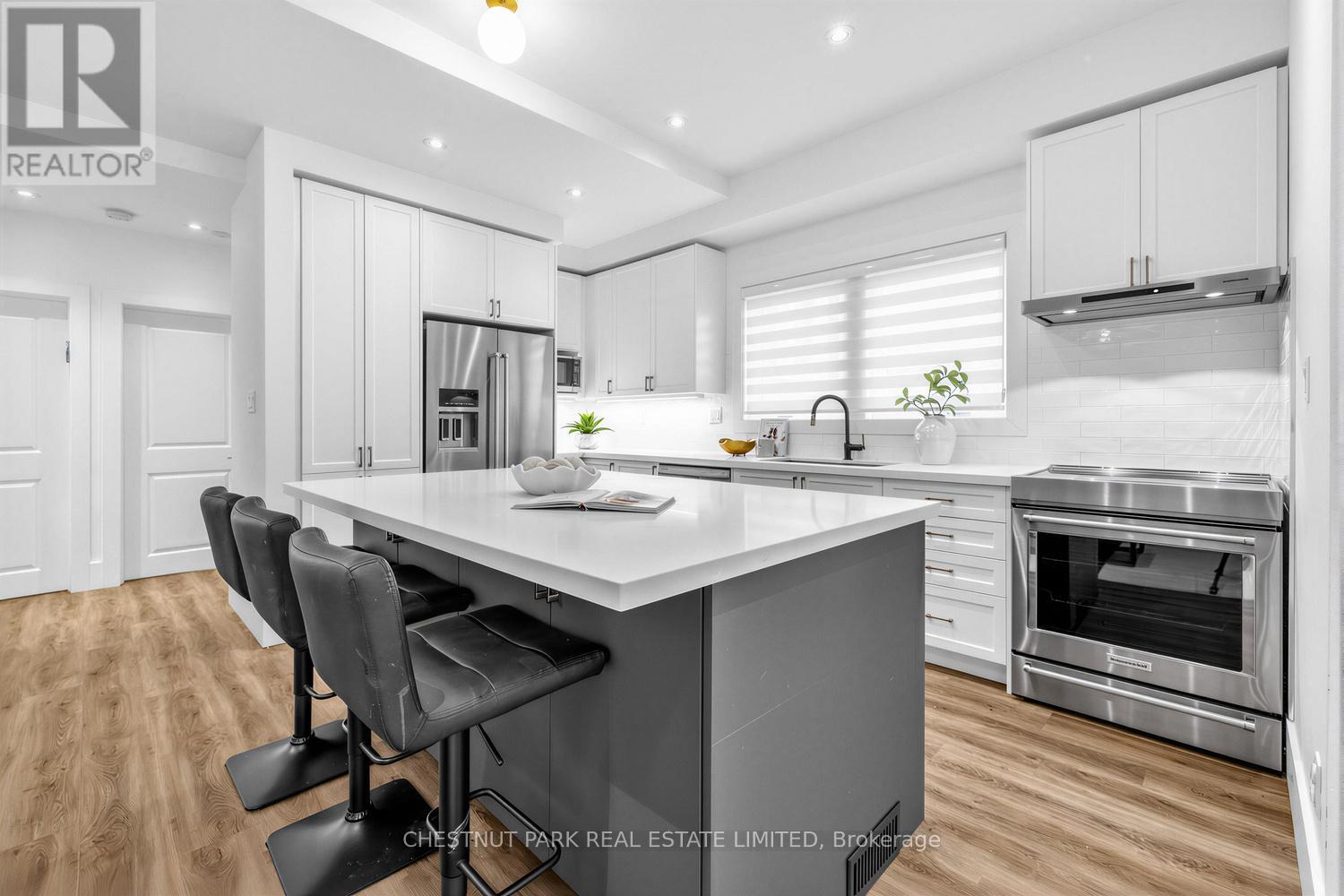 736 GLENCAIRN AVENUE