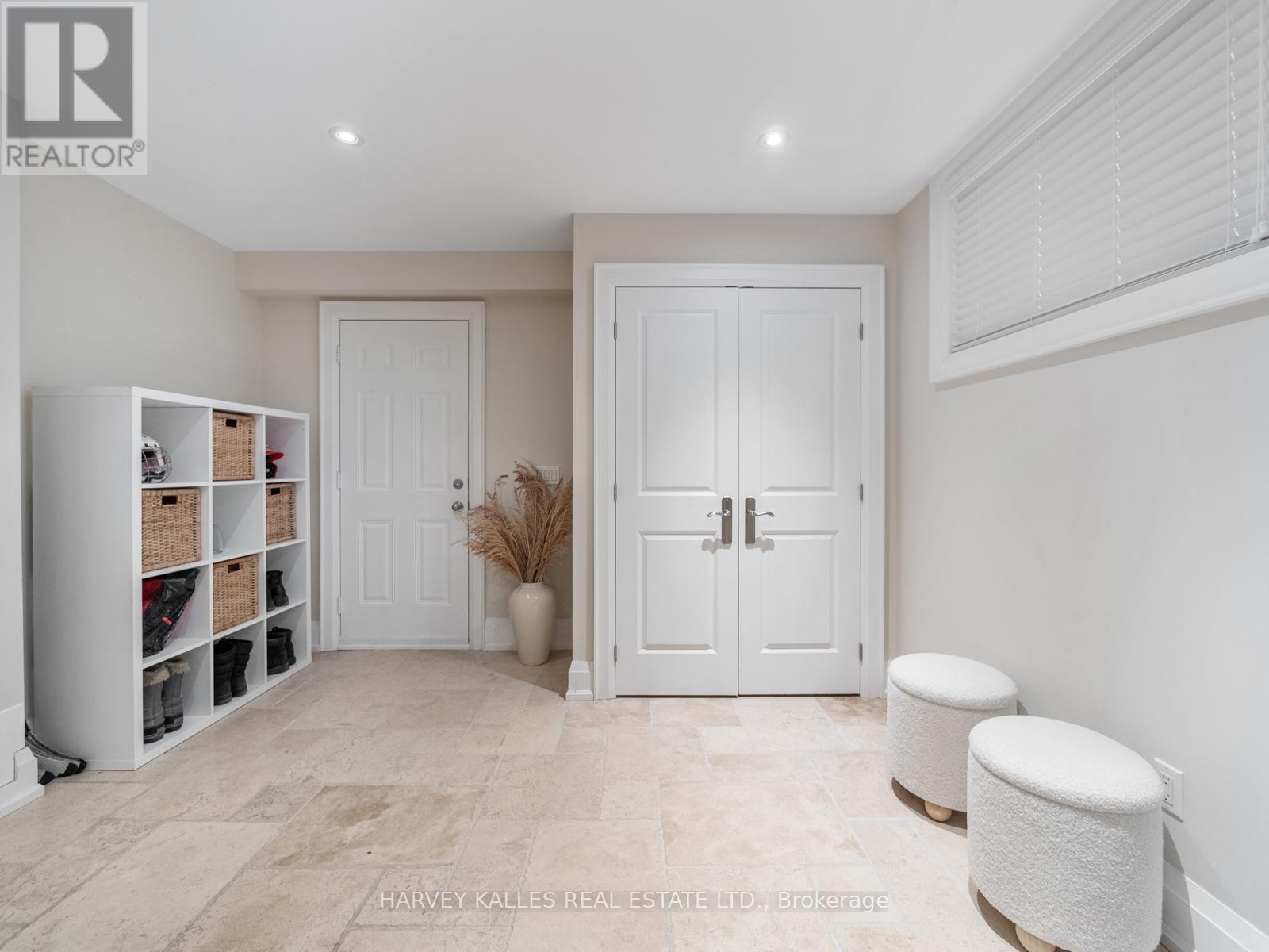 190 CARMICHAEL AVENUE