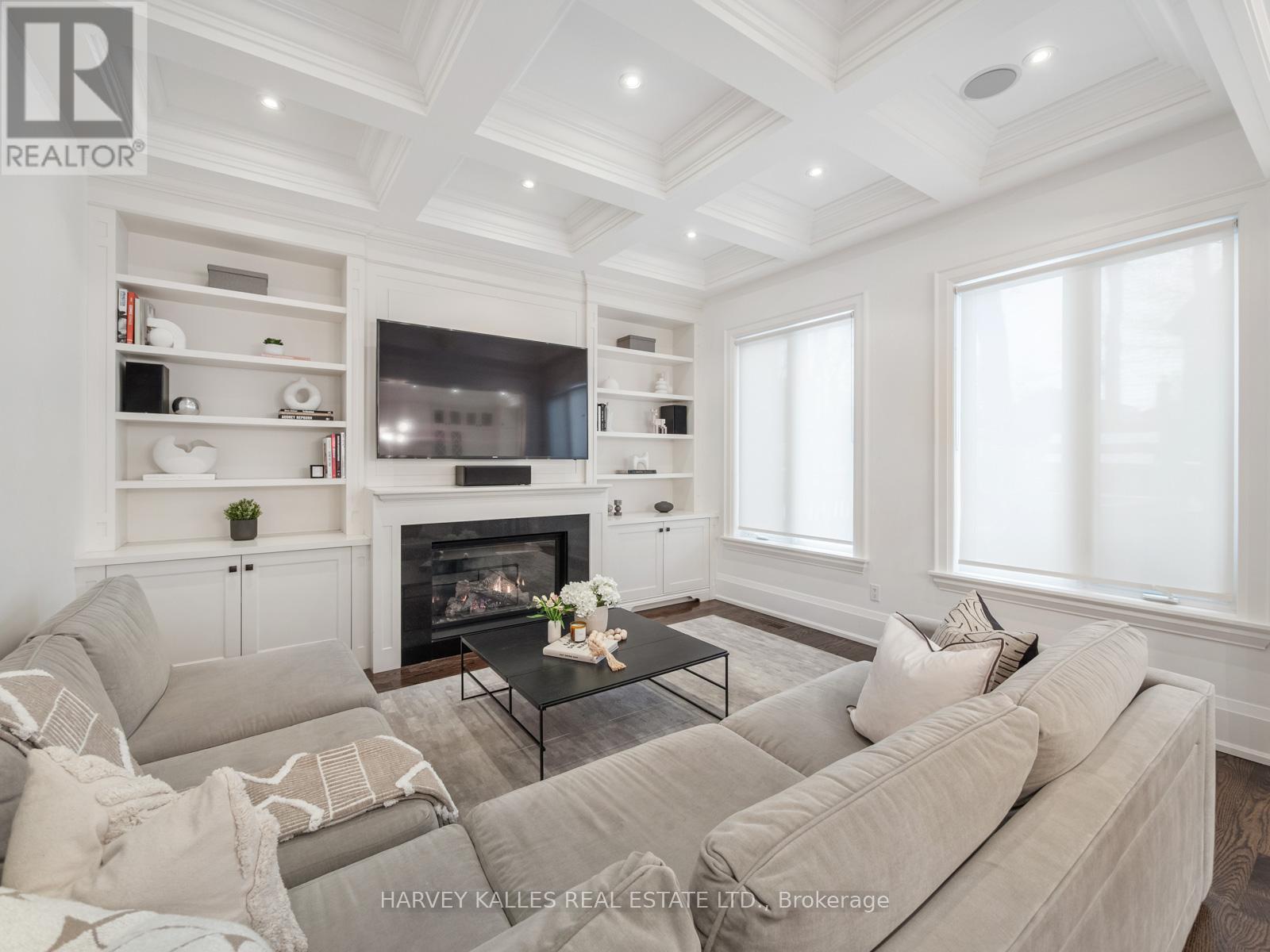 190 CARMICHAEL AVENUE