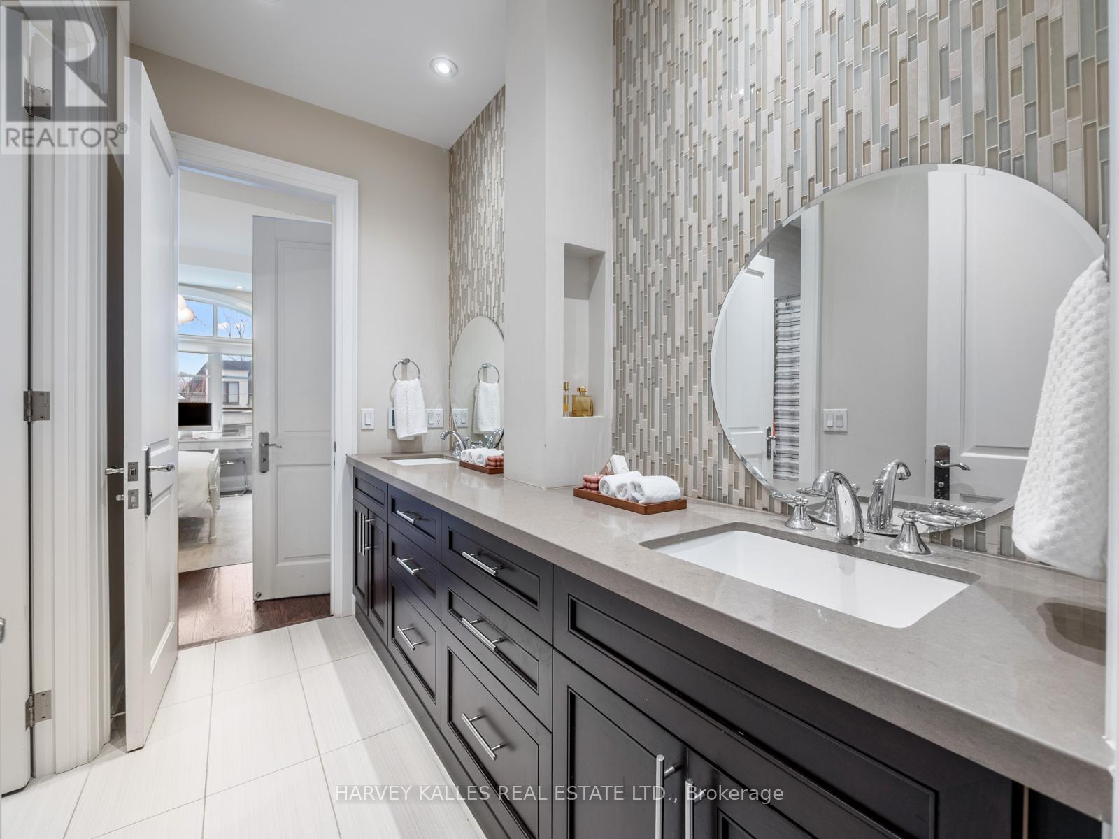 190 CARMICHAEL AVENUE