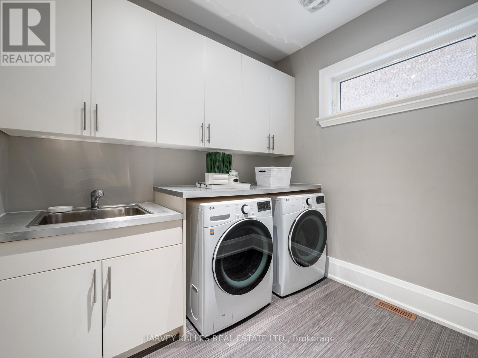 190 CARMICHAEL AVENUE